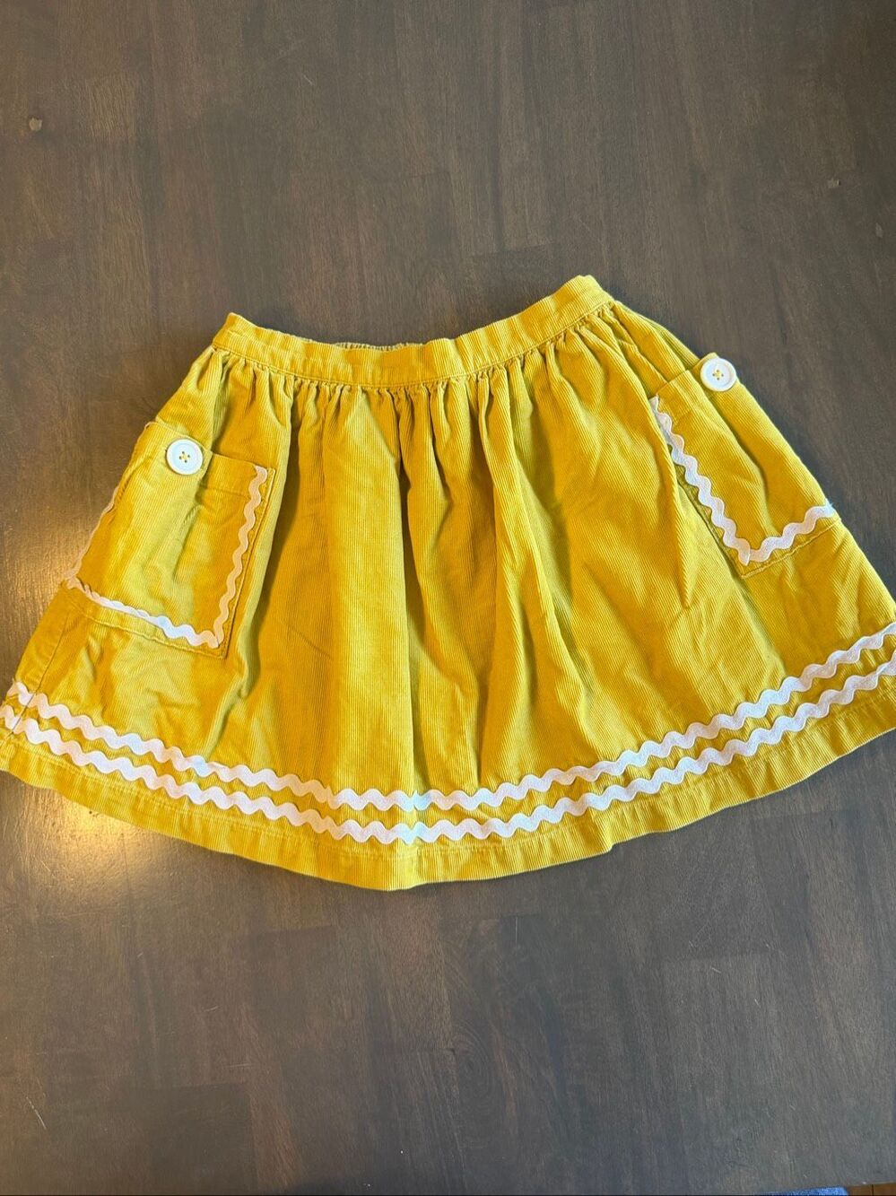 Mini Boden yellow Corduroy Skirt size 6-7 Floral Lined Pockets